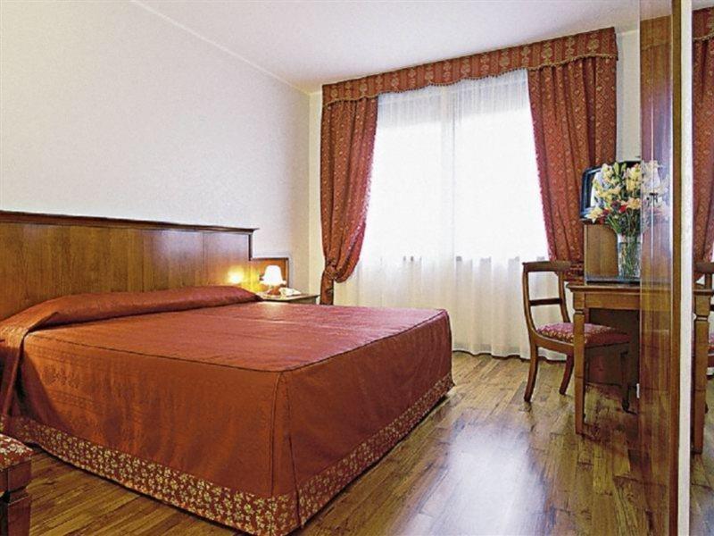 Hotel Leopardi Verona Room photo